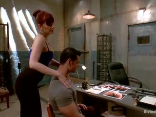 Constrained funtime dhe grua dominim nga maitresse madeline në jashtë norme shfaqje