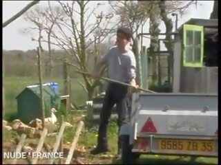 Matainas middle-aged puma izpaužas sasitu un facialized līdz the jauns gardener un papy