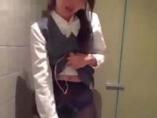Jepang kantor wanita simpanan adalah secara rahasia orang yg suka memperlihatkan kecakapannya dan kamera
