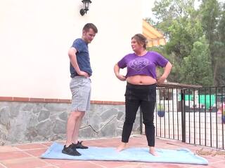Auntjudysxxx - barmfager rødhårete milf jojo forfører henne personlig trener: gym voksen film