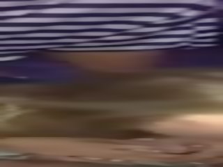 Masunurin kalye dalagita makakakuha ng slapped & malupit fucked sa grupong pakikipagtalik sa isang tao