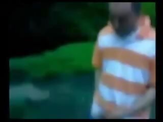 Британски lassie прецака на улица thereafter парти