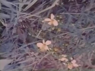 Mnasidika: फ्री आउटडोर & रेटरो अडल्ट क्लिप vid cc
