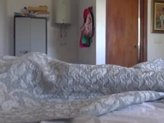 A turečtina hotelu pokojská je ne scared kdy a francouzština host filmů jeho velký černý kohout