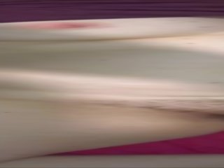 Ma femme la chatte poilue se touche en branlant une skus