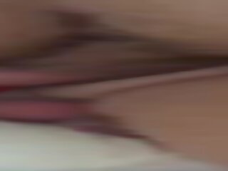 Berambut pirang syssy femboy makhluk kacau dengan dia merah gstring