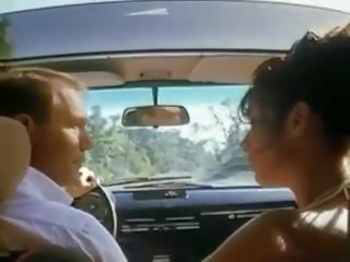 Régi szonya alatt: ingyenes régi új felnőtt film előadás ad