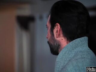 여자 hobo impregnated 와 익숙한 콘돔 과 confronts | xhamster