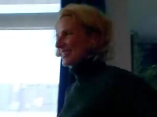 Uly emjekli nemes öý hojalykçy getting banged by her admirable goňşy