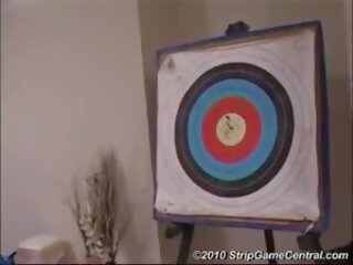 Demi & сара играя лента darts, безплатно играя онлайн мръсен видео шоу | xhamster