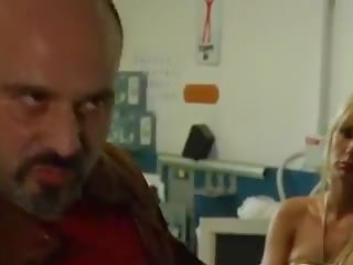 Чорна панчохи natalli ді angelo жорсткий анал трахання.
