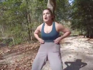 Stepmoms pants wont stay pataas