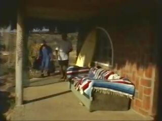 比基尼泳裝 海灘 4 1996: 免費 xnxc 臟 電影 mov c3