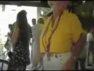 Gals vairāk 40: publisks kailums amatieri xxx video