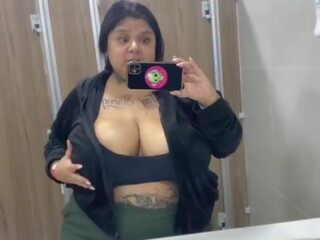 Fui 無 快 食物 durante o dia e paguei peitinho na mesa e se tiver bastante coment�rio volto l� e gravo 一 ppk - 瑪麗 jhuana