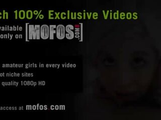 Mofos - shes a čudak - benvenuti v ji ritka starring alexis rodriguez