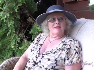 Auntjudys - 66yo berbulu perfected gilf nyonya claire menyebalkan anda kontol di itu kebun pov