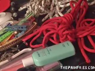 拉丁 奴隸 albas 女同志 鞭打 和 屈辱