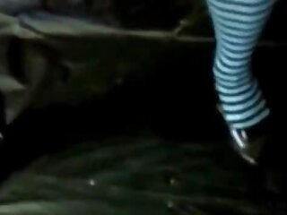 女人 掛 同 捆綁式 亂搞 youth 同 女 短褲 和 ejaculates 無 接觸 她自己