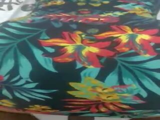 Cunhadinha де vestido curto levando rola escondida &lpar;marido dela foi за бар e ela veio мені da&rpar;