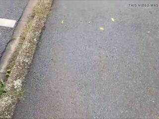 Devoter tg nutte auf parkplatz ins gesicht gepisst: פורנו וידאו 56