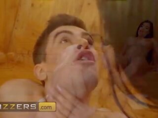 &lpar;blondie fesser&comma; 萨拉 retali&rpar; 傻子 周围 在 该 桑拿 带来 一 成员 在 到 完成 他们的 fuckfest - 的brazzers