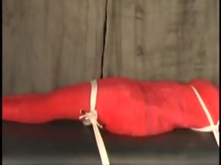 Čierne žena je wrapped a ponížený, x menovitý klip 4c