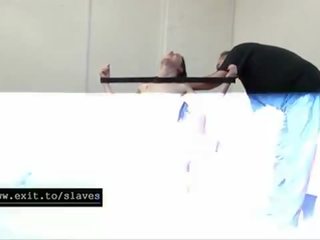 잔인한 속박 waxing 과 채찍질 노예 cabellero