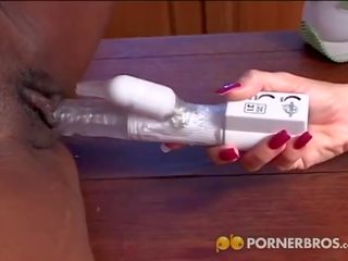 Porner premium: 膚色 女同志 x 額定 視頻 在 該 酒吧