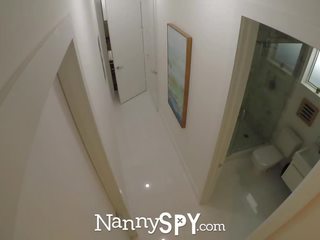 Nannyspy sneaky nounou anastasia chevalier nouveau années veille baise par énorme membre