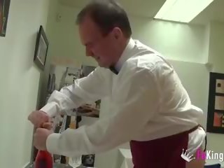 Alternativë suicide mademoiselle dhe latin i ri zonjë qij diner.
