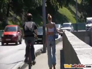 Hotty piddles през панталони