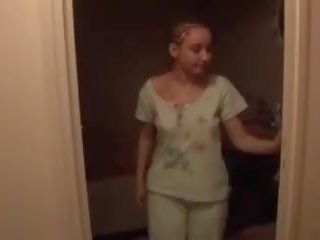 Simpatik franceze flokëkuqe: delightful flokëkuqe porno kapëse vid film 17