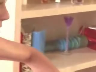 Super lesbiană prunci linge pasarica în 69