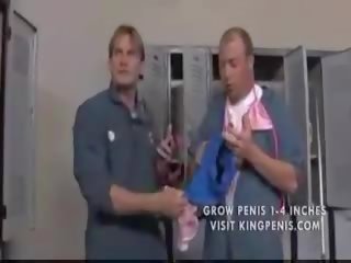 Locker kopalnica showdown trojček 1. del