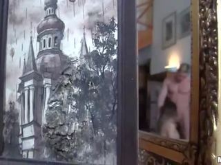 Të saj porno gjatë këmbë