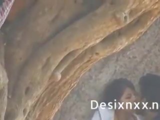 هندي عشاق قصة حب في منتزه