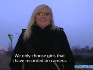 Hornyagent daşda sikiş with erotic blondinka in äýnek