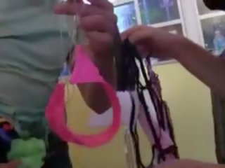 Tři mladý holky souložit s zloděj