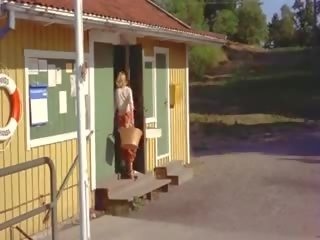 Laura's Toys 1975: Free American xxx film clip 1b