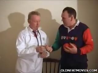 Grasso ripened bionda prende un peter