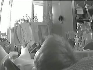 Hidcams rus remaja pelajar putri masturbasi di sofa - nv