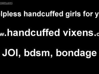 मेँ पुरूष पूरी तरह से पर आपके दया में ये handcuffs जॉय.